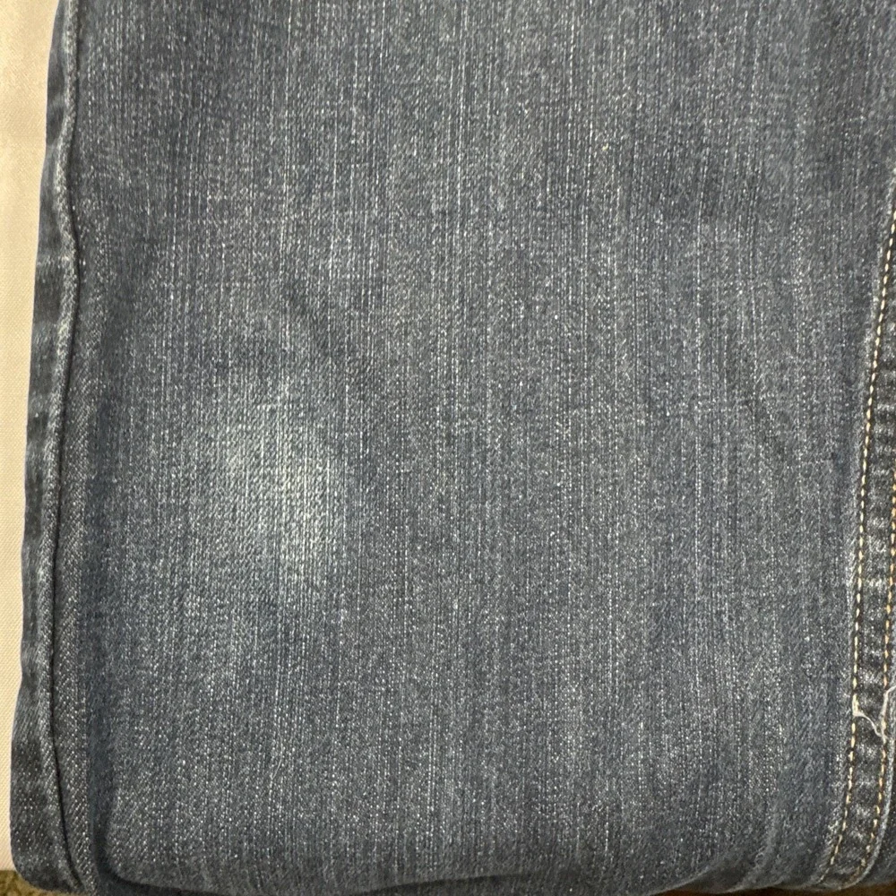 Levi's Men's Slim Straight Blue Medium Wash Cotton Denim Jeans 5-Pocket